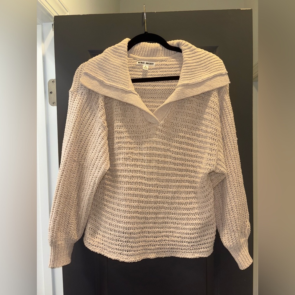 Collared cropped knit mauve sweater
Size L